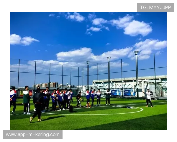 棒球俱乐部推动女生棒球专项教学试点落地，棒球nym